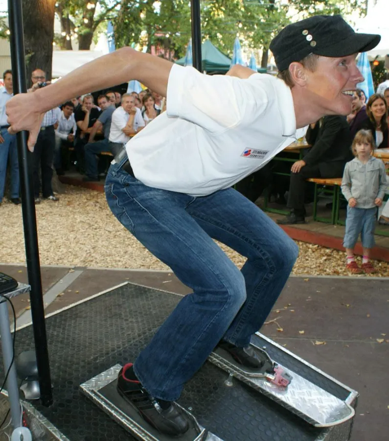 Andreas Goldberger bei der Einweihung des neusten Skisprung Simulator auf dem wachauer Volksfest