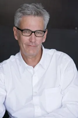 Bild: Frank Barkow eröffnet diesjährige ‚November Reihe’