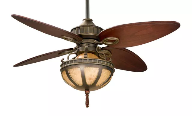 Bild: Deckenventilator BAYHILL: Schmuckstück mit venezianischer Bronze