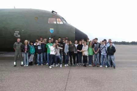 Bild: Magdeburger Schüler besuchen Fliegerhorst Wunstorf