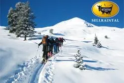 Bild: Vergnügen Schitourengehen im Sellraintal/Tirol - Wo des Tourengehers Freiheit wohnt