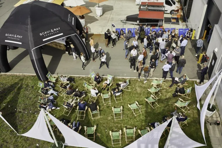 Mehr als 400 Teilnehmer beim zweiten E-Commerce BBQ von B+S und qualitytraffic Bild: Mehr als 400 Teilnehmer beim zweiten E-Commerce BBQ von B+S und qualitytraffic