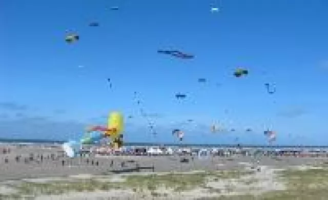 Bild: Drachenfestival St. Peter Ording