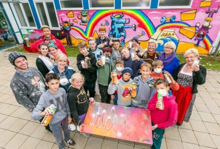 Urbane Ku(h)nst an Bayerns Schulen Bild: Urbane Ku(h)nst an Bayerns Schulen