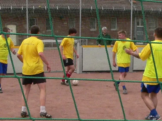 Bild: Elf Freunde müsst ihr sein - Fußballmannschaft des Internationalen Bundes gewinnt Ballance Turnier