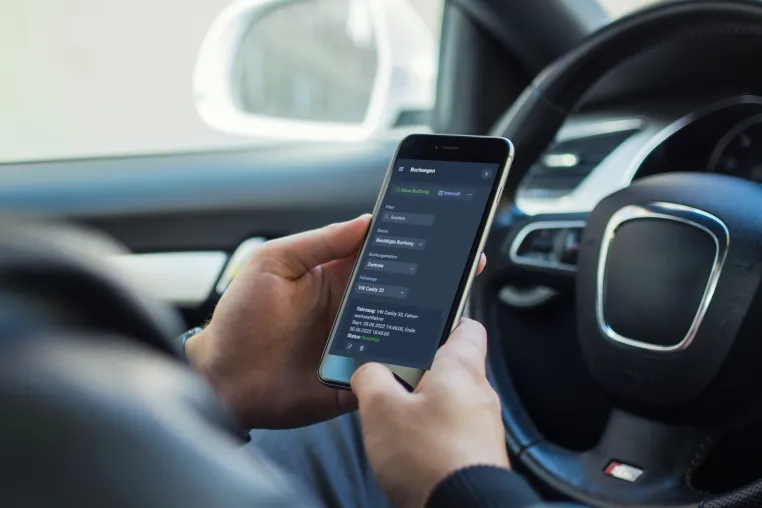 Bild: Vorteile von Poolfahrzeugen gegenüber Dienstwagen & carpanion als digitale Lösungen zur Poolcar-Reservierung