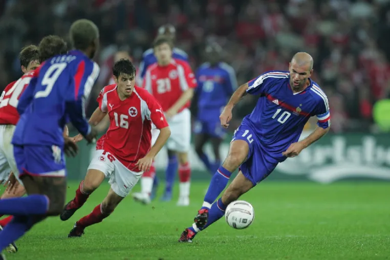 Bild: Kaiserliches Exklusivrecht oder schmarotzendes Trittbrettfahren? FIFA WM 2006 – der Countdown