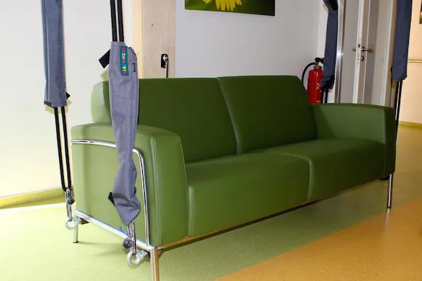 Bild: Schaukelsofa für Senioren