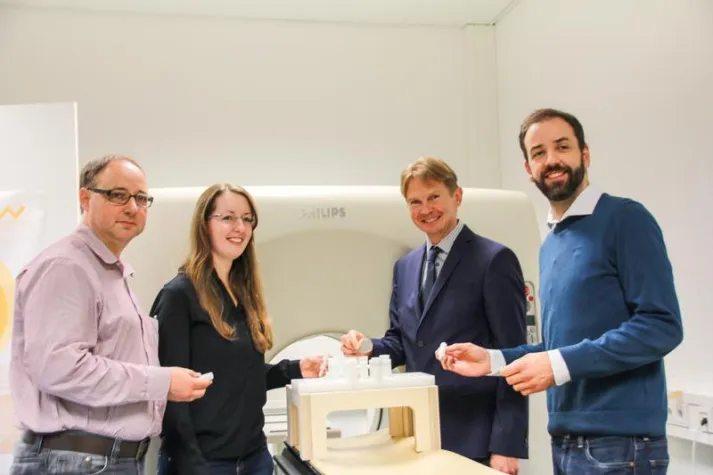 Bild: Mehr Patientensicherheit: Neue Testmethoden für die Eignung von Implantaten für MRT-Untersuchungen