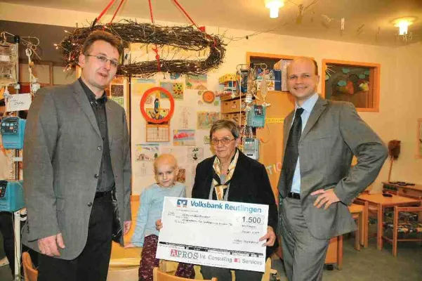 1.500 Euro für ‚Neues Elternhaus‘ - APROS Consulting + Firmenservices spendet für krebskranke Kinder Bild: 1.500 Euro für ‚Neues Elternhaus‘ - APROS Consulting + Firmenservices spendet für krebskranke Kinder