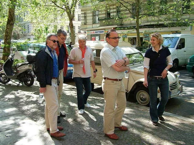 Labskaus, Hering und Herzlichkeit - Kostproben-Stadttour zeigt Hamburg von seiner persönlichen Seite Bild: Labskaus, Hering und Herzlichkeit - Kostproben-Stadttour zeigt Hamburg von seiner persönlichen Seite