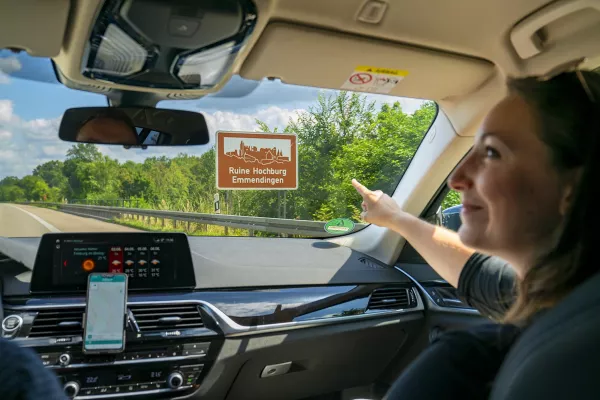 Bild: Neue Audioguide-App für Autobahn-Hinweistafeln