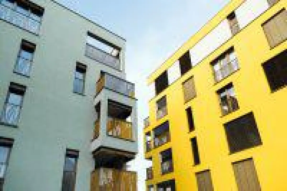 Fünf mehrgeschossige Gebäude gehören zum Wohnpark