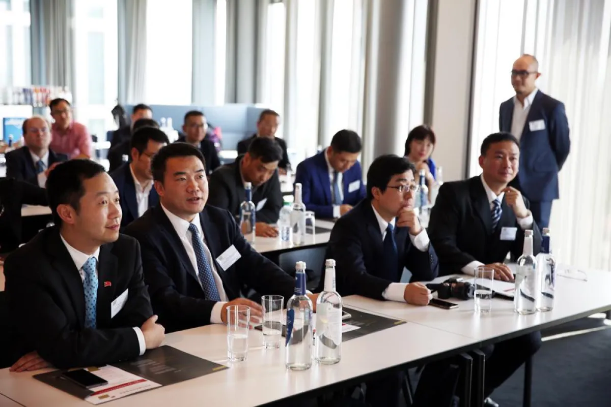 Hochrangige Vertreter der chinesischen Metropole Chengdu nahmen an der Konferenz teil