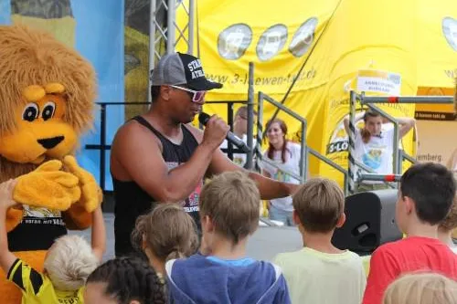 Bild: 2schneidig live beim Stuttgarter Kinder- und Jugendfestival