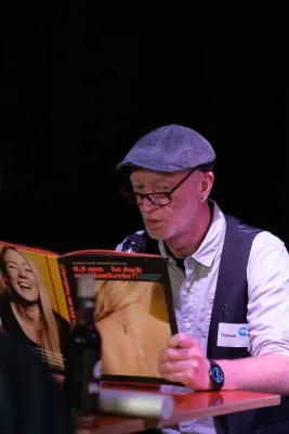 Bild: Lesung aus dem Buch „0,8mm – ist doch nur Hautkrebs?!“