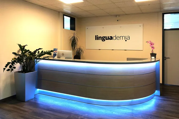 Bild: linguademia Sprachencenter Nürnberg lädt Gesundheits- & Pflegepersonal zu kostenlosen Online-Sprachkursen ein