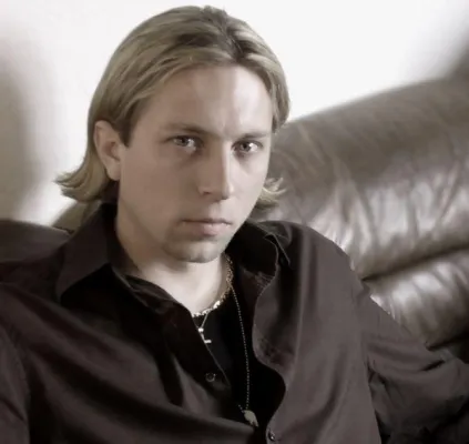 Hamburger Sänger Gano trifft chinesischen Superstar Qing Sun Bild: Hamburger Sänger Gano trifft chinesischen Superstar Qing Sun