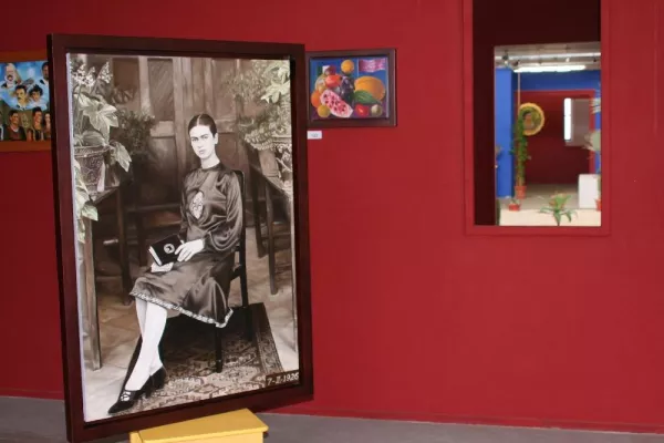 Bild: Frida Kahlo als junges Mädchen – jetzt im Kunstmuseum Gehrke-Remund