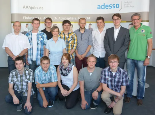 Bild: Berufsausbildung mit Praxisbezug: Bei adesso startet der Ausbildungsjahrgang 2013