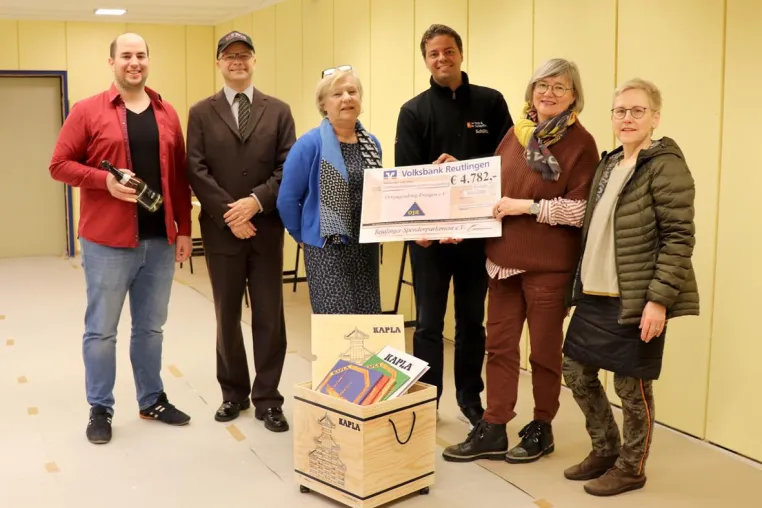 Bild: Projektbesichtigung des Reutlinger Spendenparlaments beim Ortsjugendring Eningen