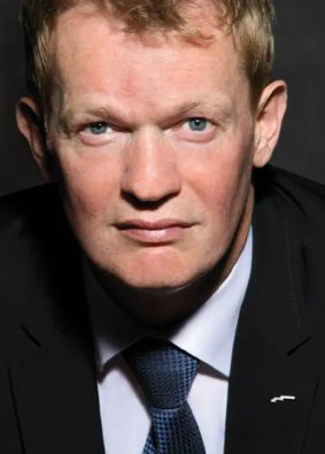 Frank Hüttemann, Geschäftsführer psv marketing: 