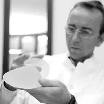 Bild: Brustvergrößerungen in der Praxisklinik Dr. Blesse in Bielefeld