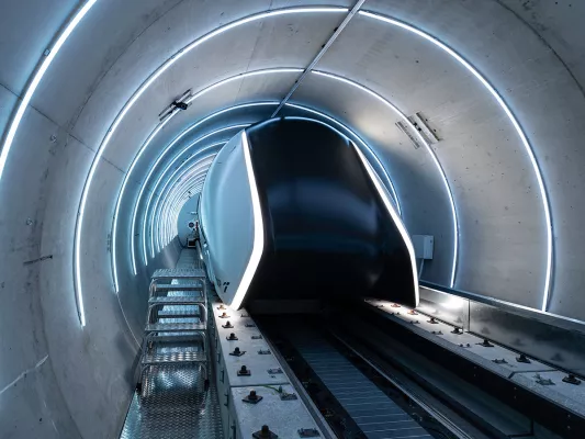 Bild: RUDERER KLEBETECHNIK - TUM München und der Hyperloop: Futuristische Technologie mit Hightech-Klebstoff