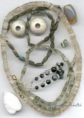 Farben der Edelsteine, von Achat-bunt bis Zirkon-kristallklar Bild: Farben der Edelsteine, von Achat-bunt bis Zirkon-kristallklar