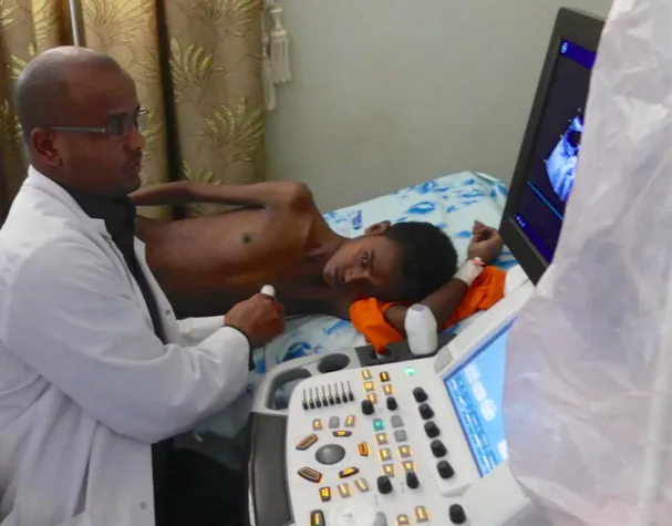 Bild: Nachrichten über medizinische COVID-19 Kollateralschäden aus Äthiopien. Herzkranke Kinder sind in Gefahr