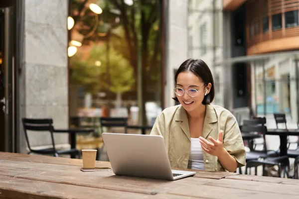 Gut ausgebildet – und trotzdem orientierungslos? Coaching-Programm für Akademiker Bild: Gut ausgebildet – und trotzdem orientierungslos? Coaching-Programm für Akademiker