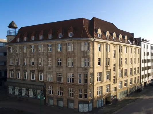 Beste Zukunftsperspektiven: Nothelle erwirbt historischen Firmensitz in Duisburg Bild: Beste Zukunftsperspektiven: Nothelle erwirbt historischen Firmensitz in Duisburg