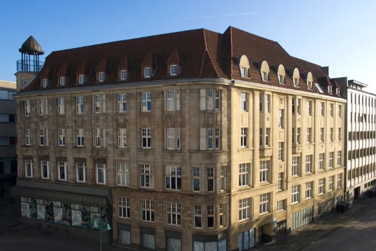 Bild: Beste Zukunftsperspektiven: Nothelle erwirbt historischen Firmensitz in Duisburg