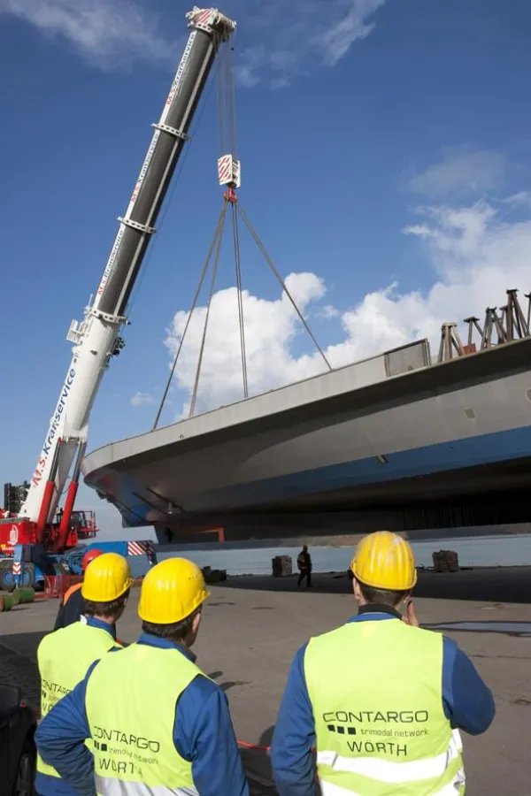 Wörth, größter Container-Umschlagplatz der Contargo-Gruppe, ist zugleich auch für den Umschlag von S