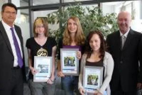 Bild: Auszeichnung der Besten der Werkrealschulen aus Weingarten und Walzbachtal