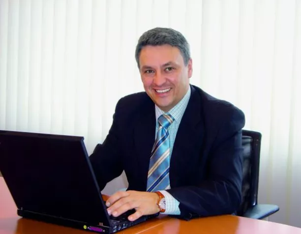 Geschäftsführung der FIS GmbH verstärkt sich durch Gerd Scheuerer Bild: Geschäftsführung der FIS GmbH verstärkt sich durch Gerd Scheuerer