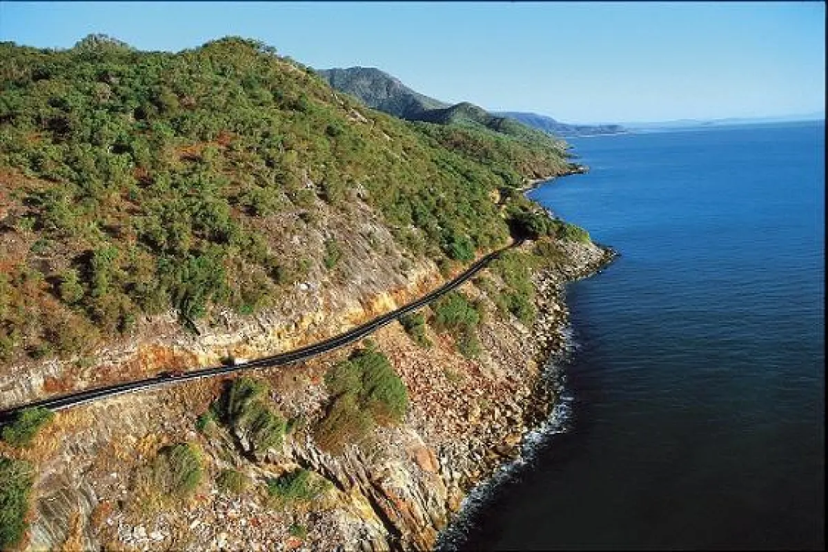 Die Challenge führt die Teilnehmer entlang des Great Barrier Reef und den Regenwald