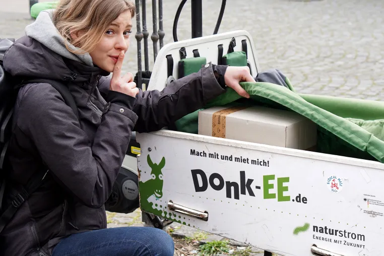 Bild: Bringsl überrascht Kund:innen mit innovativer Aktion – Ostereier suchen für Erwachsene