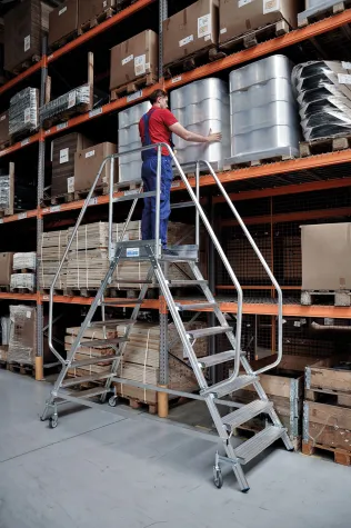 KRAUSE-Steigtechnik für Lager und Logistik Bild: KRAUSE-Steigtechnik für Lager und Logistik