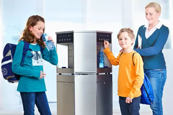 Bild: Diabetes bei Kindern frühzeitig durch Wasserspender vorbeugen