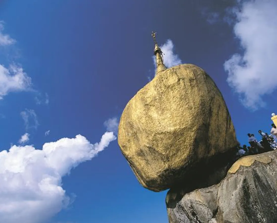 Der Goldene Felsen von Kyaiktiyo