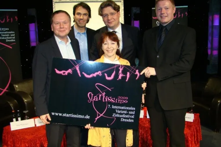 Startissimo 2009 - Hochkarätiges internationales Teilnehmerfeld im Wettbewerb um „Goldenen Rathausmann“ Bild: Startissimo 2009 - Hochkarätiges internationales Teilnehmerfeld im Wettbewerb um „Goldenen Rathausmann“