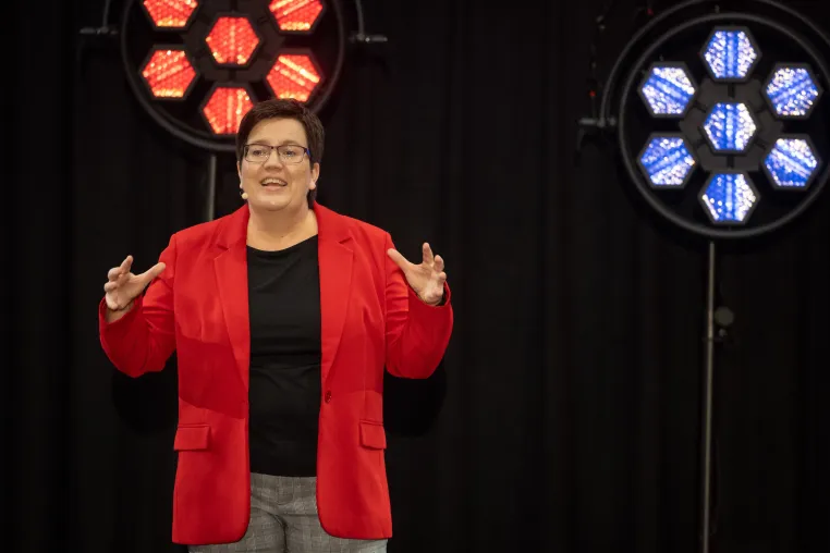 Bild: Erfolgreich gegen Stress: Burgenländerin punktet beim 4. internationalen Speaker Slam 