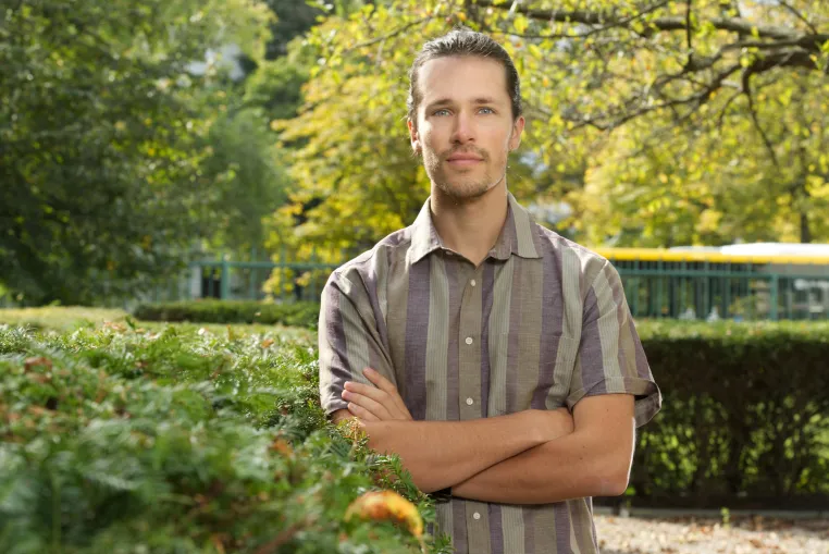 Bild: Robert Gorwa erhält ERC Starting Grant 2026 für seine Forschung zur KI-Governance
