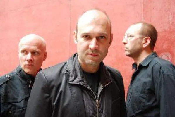 Tango Transit in Eltville - Mitreißender Jazztango mit Akkordeon, Bass und Schlagzeug. Bild: Tango Transit in Eltville - Mitreißender Jazztango mit Akkordeon, Bass und Schlagzeug.