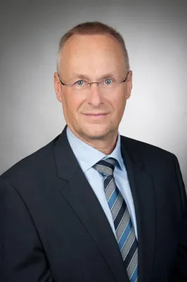 Die (Zusammen-)Arbeit und Prozesse in der Produktion optimieren Bild: Die (Zusammen-)Arbeit und Prozesse in der Produktion optimieren