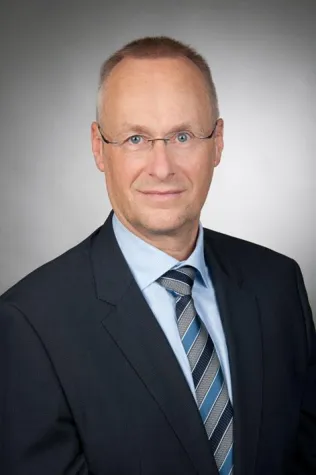 Die (Zusammen-)Arbeit und Prozesse in der Produktion optimieren Bild: Die (Zusammen-)Arbeit und Prozesse in der Produktion optimieren