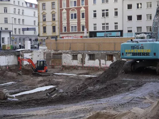 Bild: Bewegung im Baufeld