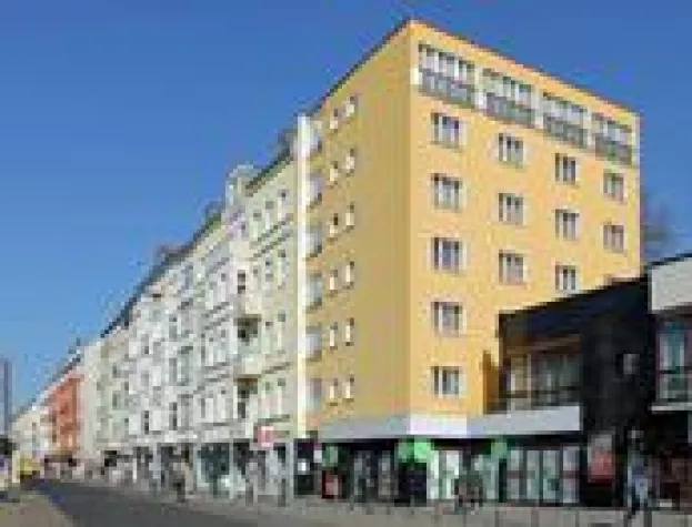 Bild: Berlin: “HUMANA Second-Hand-Kleidung GmbH“ mietet über AENGEVELT 500 m² Ladenfläche