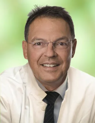 Bild: Dr. Ingo von Leffern: „Minimalinvasive OP-Techniken stärker bei gynäkologischen Krebserkrankungen nutzen“